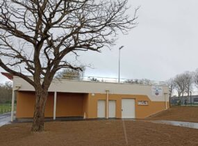 VESTIAIRES DE FOOTBALL AU STADE DU PAVÉ